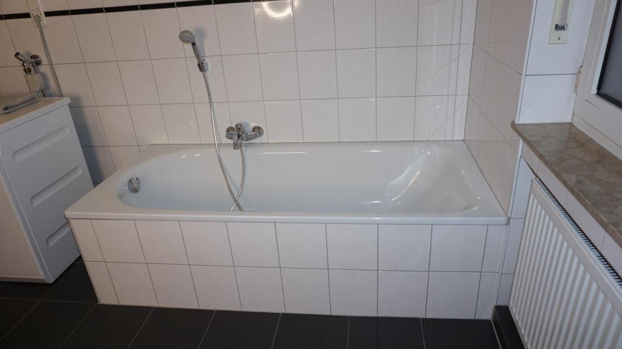 M&M Apartment Duesseldorf 诺伊斯 外观 照片