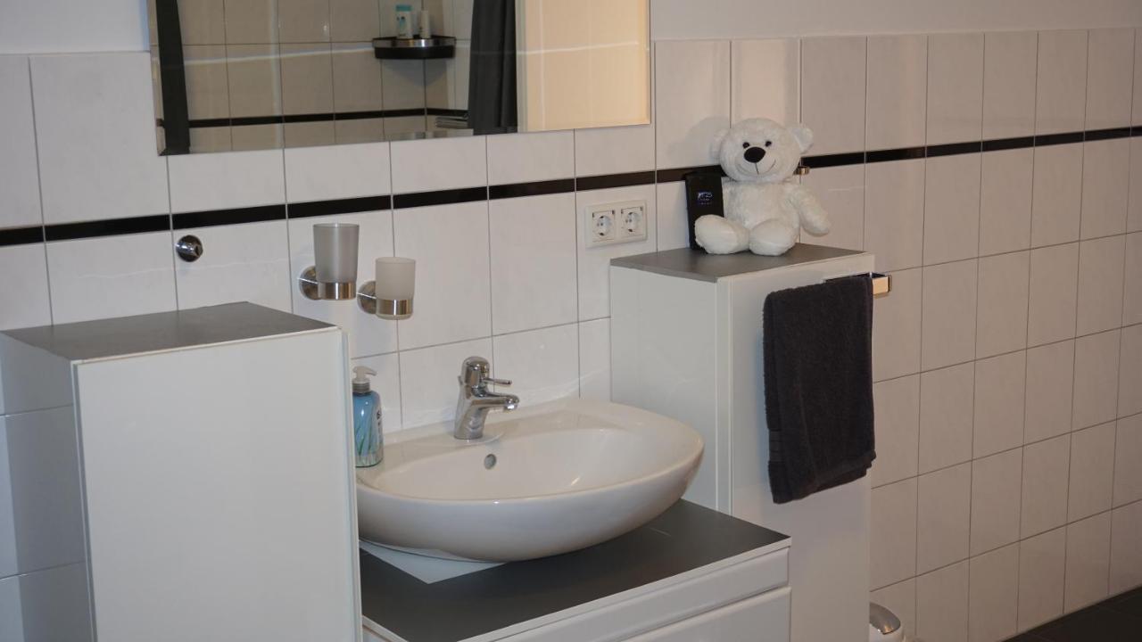M&M Apartment Duesseldorf 诺伊斯 外观 照片